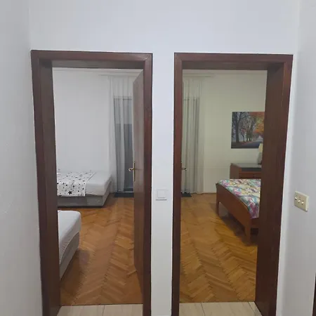 Апартаменти Dar *