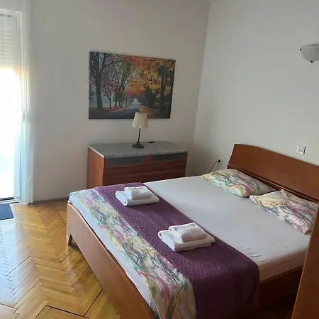 Dar * Podgorica